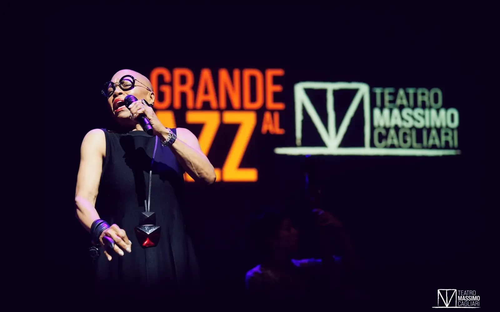 Dee Dee Bridgewater al Teatro Massimo di Cagliari nel 2022 per la nuova gestione di Jazz in Sardegna e Cedac Sardegna